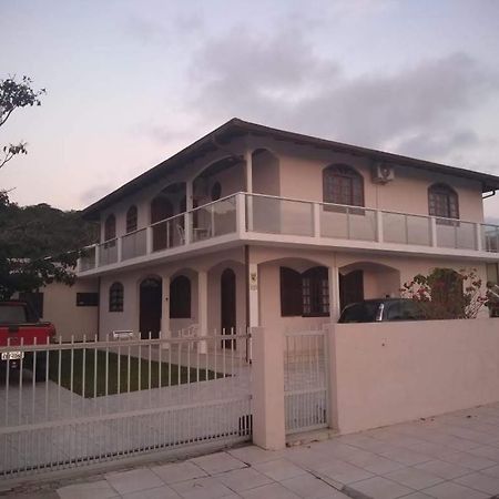 Apartamento De 2 Dormitorios Florianópolis Екстериор снимка