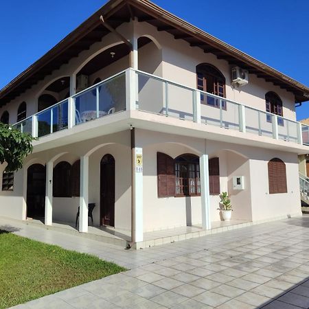 Apartamento De 2 Dormitorios Florianópolis Екстериор снимка
