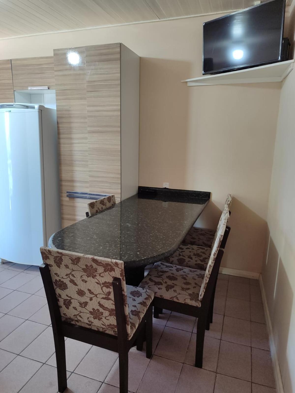 Apartamento De 2 Dormitorios Florianópolis Екстериор снимка